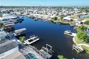 17510 Primrose Ct, Fort Myers Beach, FL 33931 - Photo 5