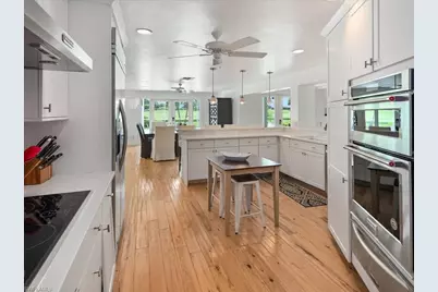 436 Golfview Dr, Naples, FL 34110 - Photo 19