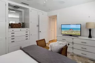 436 Golfview Dr, Naples, FL 34110 - Photo 29