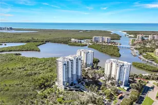 425 Cove Tower Dr, Naples, FL 34110 - Photo 29
