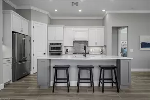 19228 Aqua Shore Dr, Fort Myers, FL 33913 - Photo 3