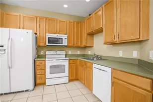 7820 Sandpine Ct, Naples, FL 34104 - Photo 7