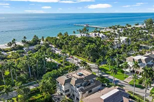 1441 Gulf Shore Blvd S, Naples, FL 34102 - Photo 3