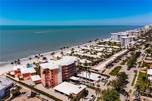 2401 Gulf Shore Blvd N, Naples, FL 34103 - Photo 31