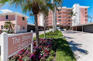 2401 Gulf Shore Blvd N, Naples, FL 34103 - Photo 21