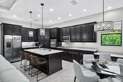 9219 Isla Bella Cir, Bonita Springs, FL 34135 - Photo 7