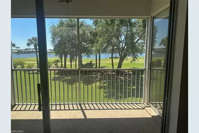 8076 Queen Palm Ln #424, Fort Myers, FL 33966 - Photo 3