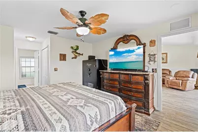 3303 32nd St SW, Lehigh Acres, FL 33976 - Photo 11