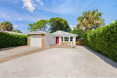 809 101st Ave N, Naples, FL 34108 - Photo 3