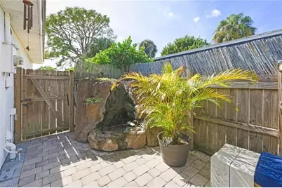809 101st Ave N, Naples, FL 34108 - Photo 31