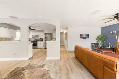 809 101st Ave N, Naples, FL 34108 - Photo 7