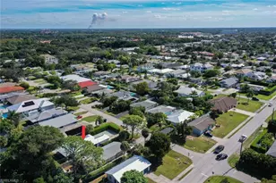 809 101st Ave N, Naples, FL 34108 - Photo 35