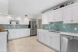 4051 Gulf Shore Blvd N, Naples, FL 34103 - Photo 11