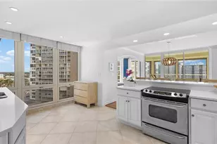 4051 Gulf Shore Blvd N, Naples, FL 34103 - Photo 13