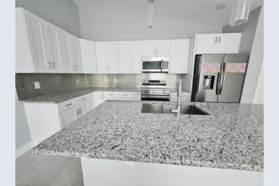 17753 Port Boca Ct, Fort Myers, FL 33908 - Photo 5