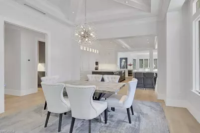 678 Katemore Ln, Naples, FL 34108 - Photo 7