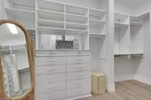 678 Katemore Ln, Naples, FL 34108 - Photo 27