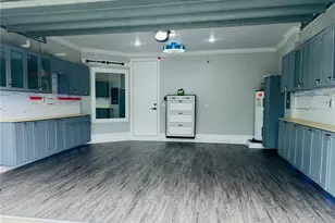 1330 Mariposa Cir, Naples, FL 34105 - Photo 19