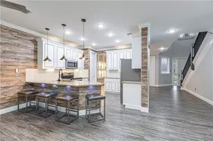 1330 Mariposa Cir, Naples, FL 34105 - Photo 3