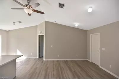 902 Lytle St E, Lehigh Acres, FL 33974 - Photo 15