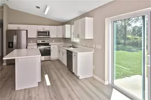 902 Lytle St E, Lehigh Acres, FL 33974 - Photo 25