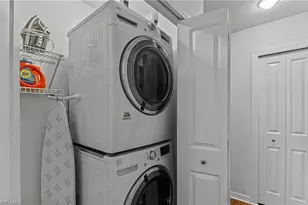 802 10th Ave S, Naples, FL 34102 - Photo 9