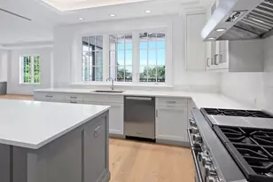 745 12th Ave S, Naples, FL 34102 - Photo 17