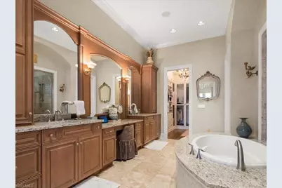 1750 4th St S, Naples, FL 34102 - Photo 29