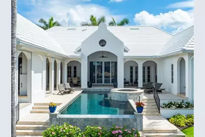 1750 4th St S, Naples, FL 34102 - Photo 45