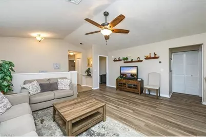 940 Woodshire Ln #M1, Naples, FL 34105 - Photo 7