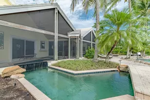 883 Galleon Dr, Naples, FL 34102 - Photo 41