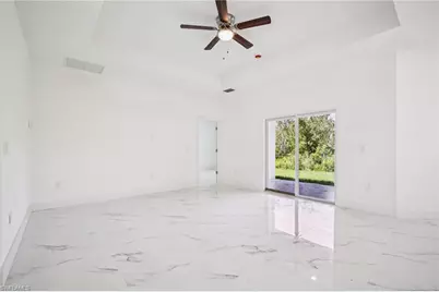 425 Naples Ave S, Lehigh Acres, FL 33974 - Photo 3