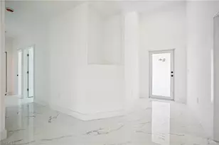 425 Naples Ave S, Lehigh Acres, FL 33974 - Photo 23