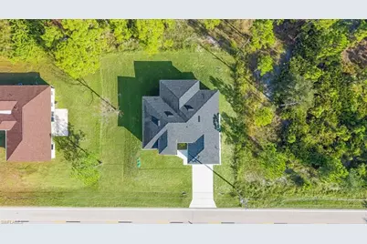 203 E 10th St, Lehigh Acres, FL 33972 - Photo 11