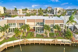 800 River Point Dr, Naples, FL 34102 - Photo 37