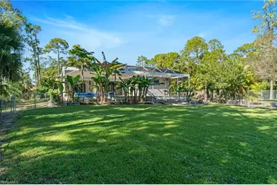 1158 Oakes Blvd, Naples, FL 34119 - Photo 37