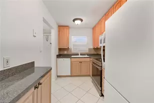 101 Forest Lakes Blvd, Naples, FL 34105 - Photo 11