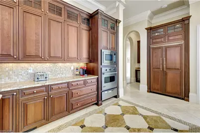 2249 Miramonte Ct, Naples, FL 34105 - Photo 13