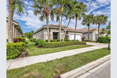 92 Glen Eagle Cir, Naples, FL 34104 - Photo 3