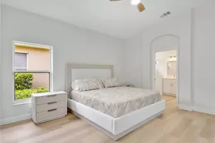 92 Glen Eagle Cir, Naples, FL 34104 - Photo 17