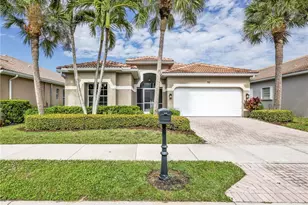 92 Glen Eagle Cir, Naples, FL 34104 - Photo 1