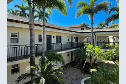 960 7th St S #202, Naples, FL 34102 - Photo 3