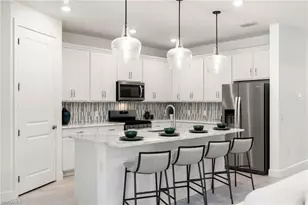 10483 Ventana Ln, Naples, FL 34120 - Photo 11