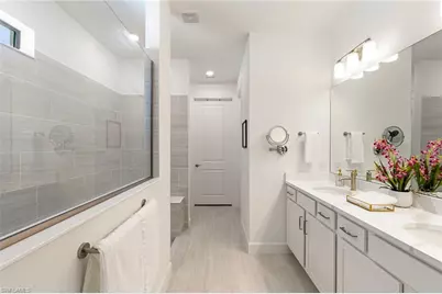 10483 Ventana Ln, Naples, FL 34120 - Photo 21