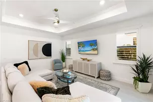 10483 Ventana Ln, Naples, FL 34120 - Photo 9