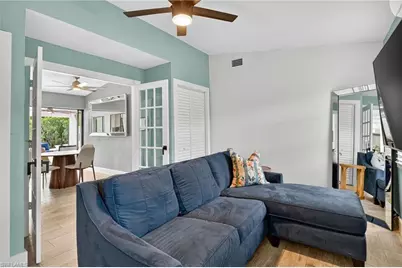 5270 Berkeley Dr, Naples, FL 34112 - Photo 23