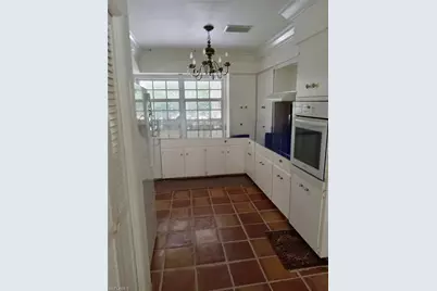 626 Rudder Rd, Naples, FL 34102 - Photo 7