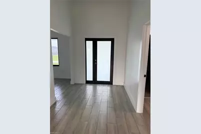 835 Burbank Ave S, Lehigh Acres, FL 33974 - Photo 9