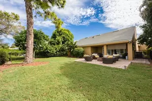 5131 Kristin Ct, Naples, FL 34105 - Photo 17