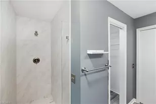 165 Bristol Ln, Naples, FL 34112 - Photo 11